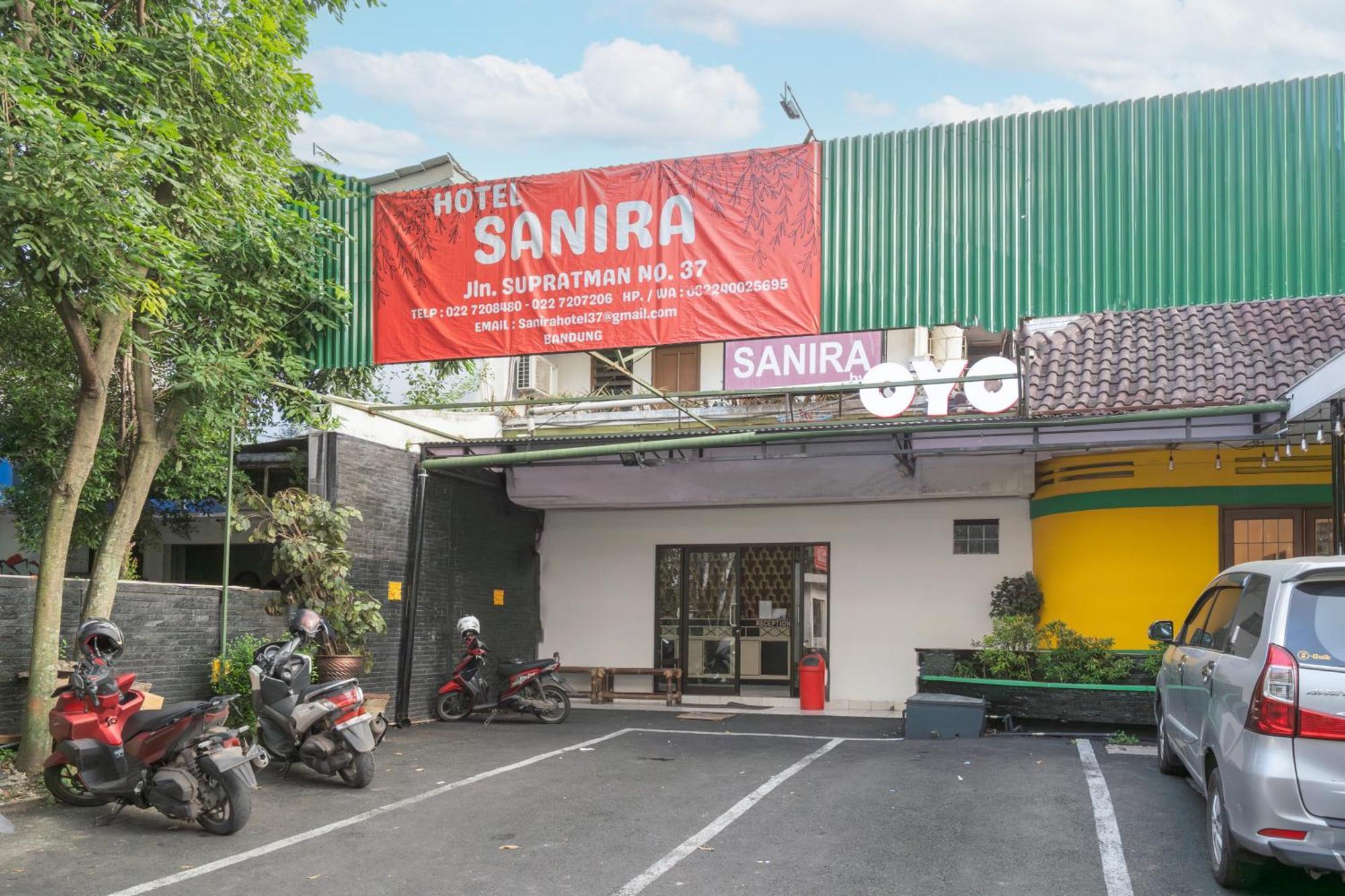 Collection O Hotel Sanira Бандунг Екстериор снимка